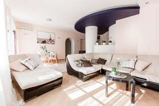 Апартаменты Avrora Apart Center Минск-1